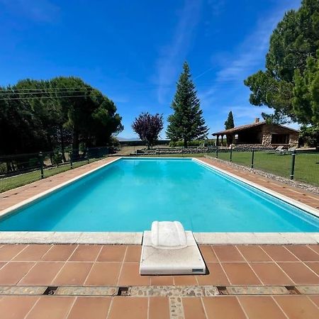 הוילה לה לסטריה Quinta Mazagatos Segovia מראה חיצוני תמונה